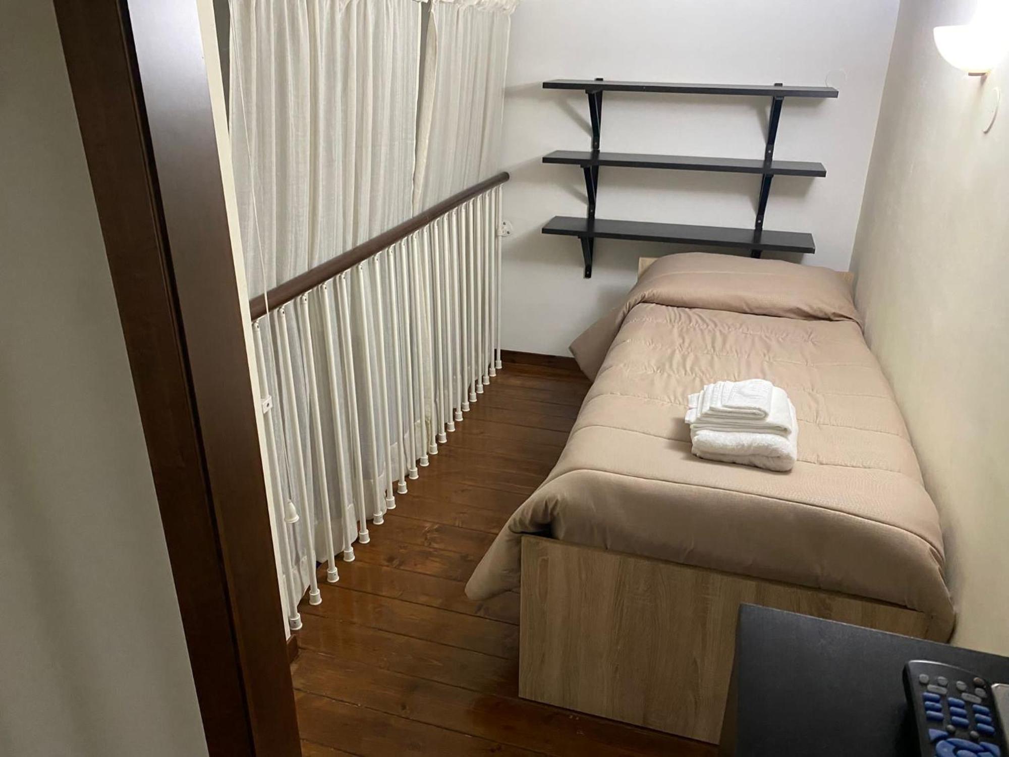 Holiday Home Napoli Station Ngoại thất bức ảnh