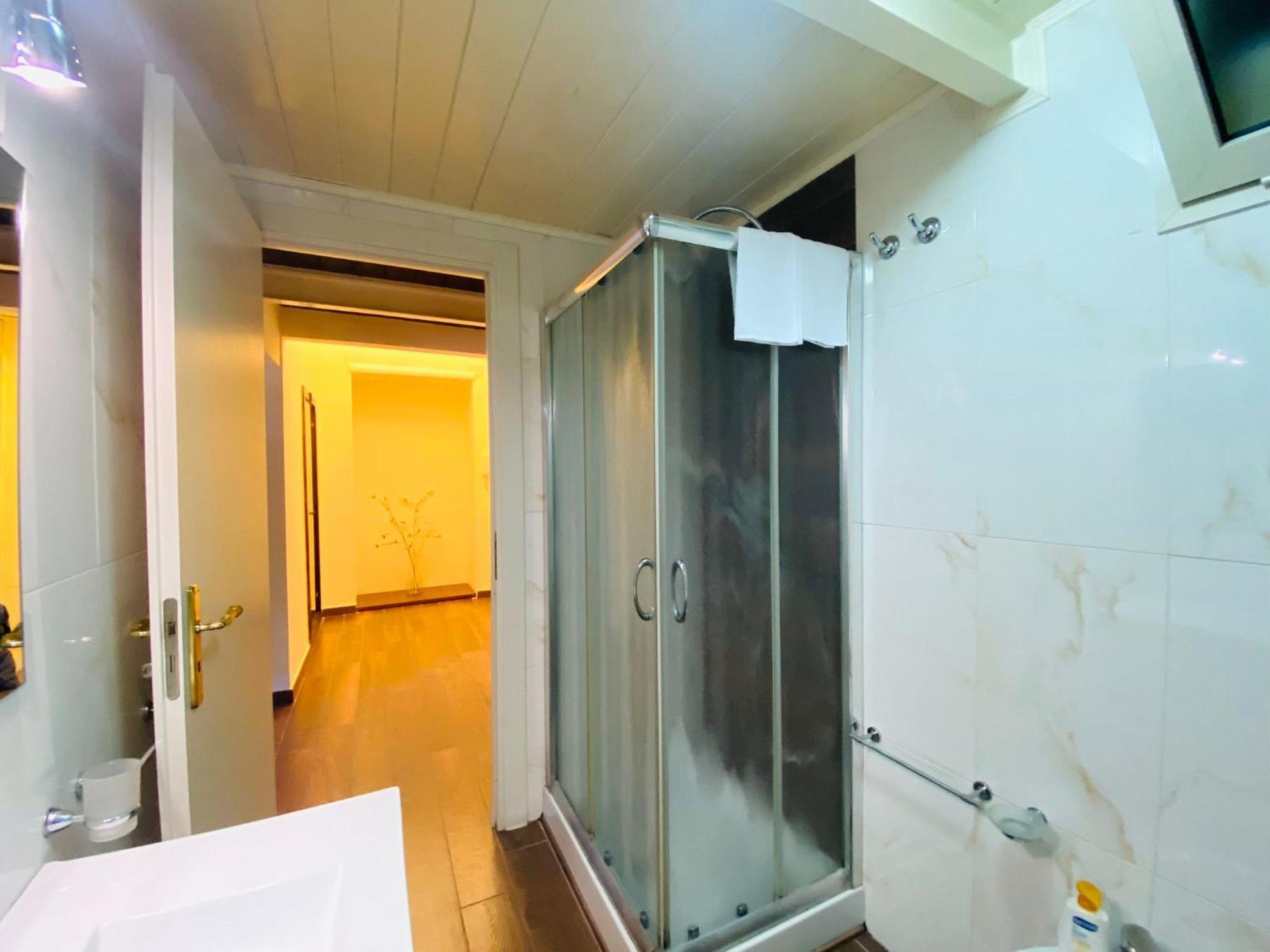 Holiday Home Napoli Station Ngoại thất bức ảnh