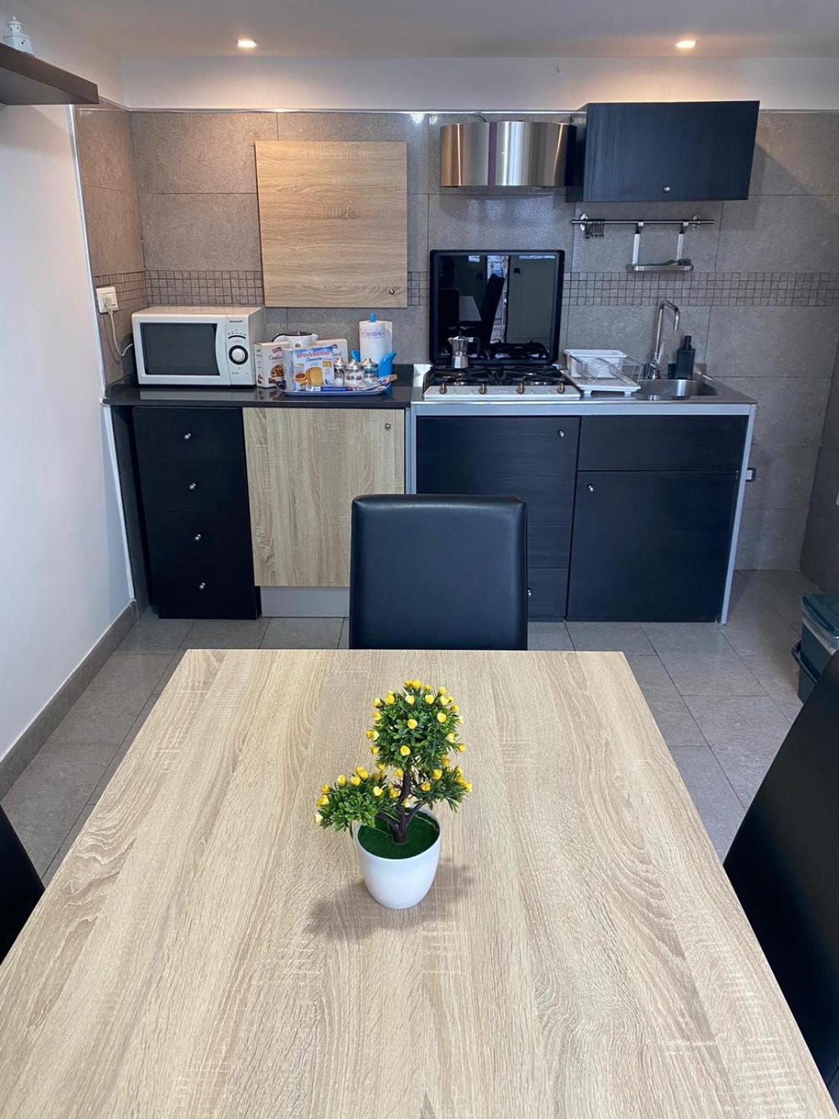 Holiday Home Napoli Station Ngoại thất bức ảnh