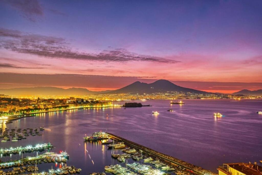 Holiday Home Napoli Station Ngoại thất bức ảnh